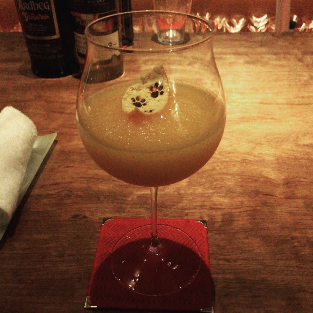 赤坂『Bar Tiare』でカクテル片手に大人のバーデート