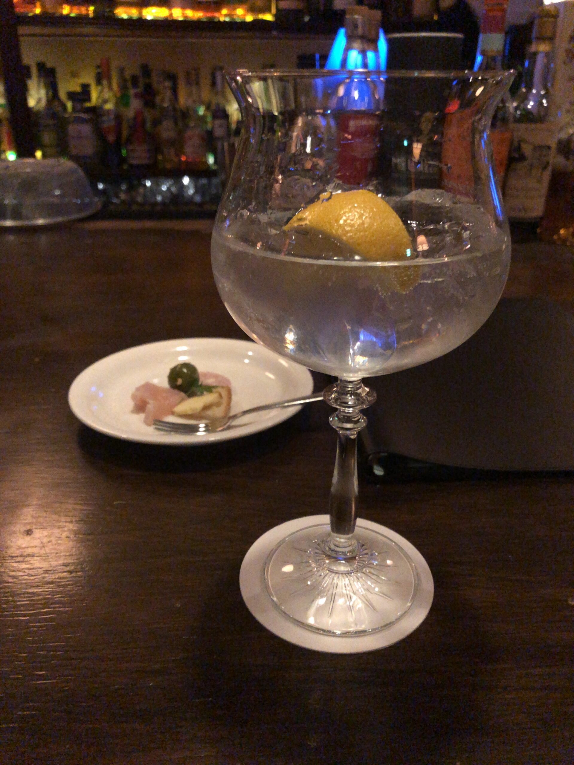 神奈川・横浜（馬車道/関内）『The Bar CASABLANCA』でカクテル片手にバーデート