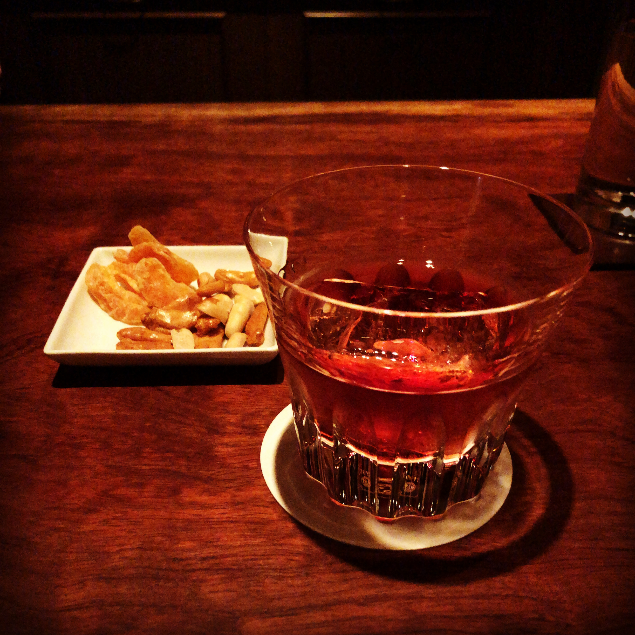 恵比寿のカクテルバー『bar EAS MOR』で一人飲み