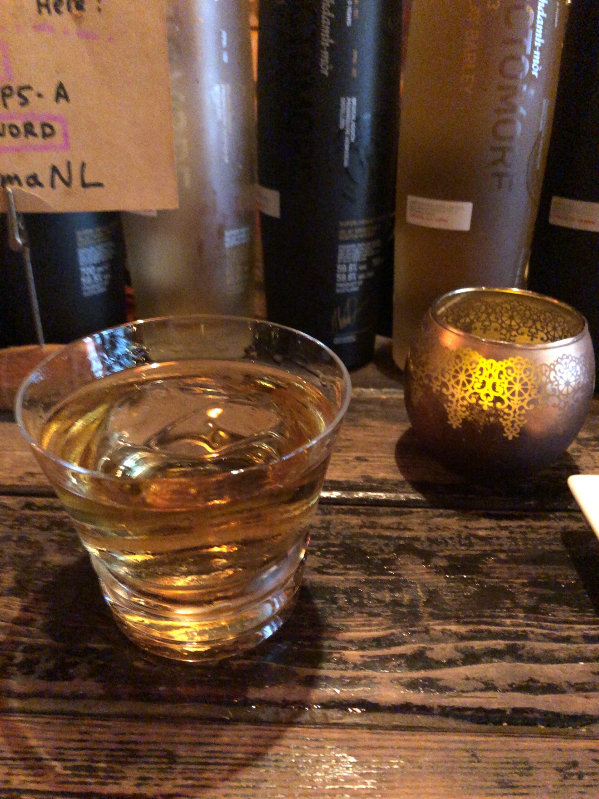 高円寺のカジュアルバー『Bar tail』でウィスキー片手にオシャレデート