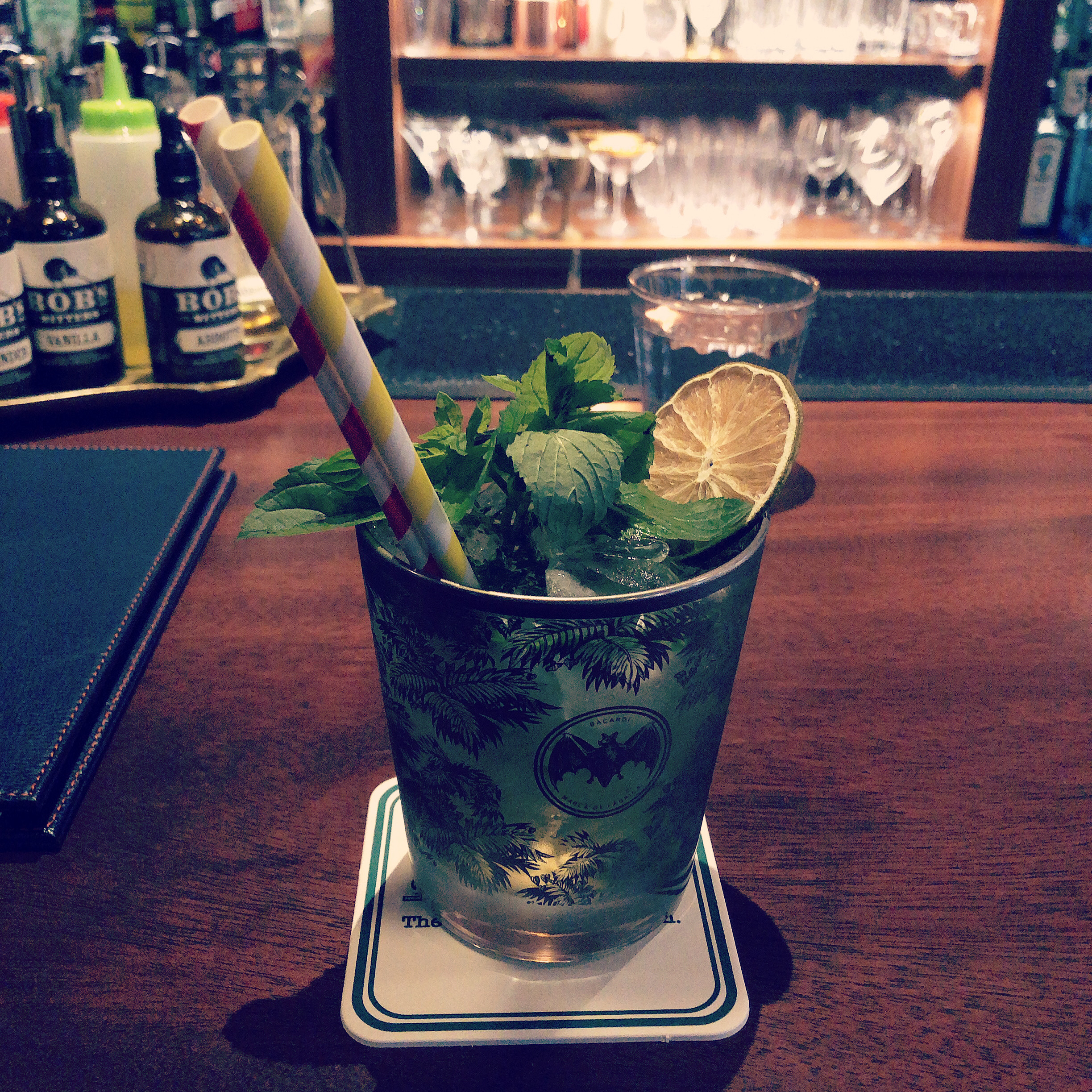 カクテル海 食品サンプル BARインテリア