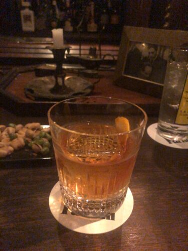 新宿の隠れ家的おすすめバー5選！初心者や女性の一人飲みでも使える人気店を特集