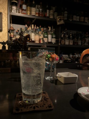 赤坂・赤坂見附『BAR Knight』でカクテルを一人飲み